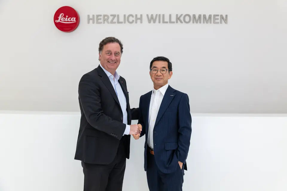 matthias_harsch_ceo_leica_camera_ag_und_yosuke_yamane_director_panasonic_imaging_business_unit