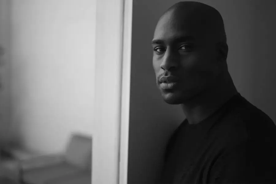 vernon-davis-2022-by-manfred-baumann-01.jpg