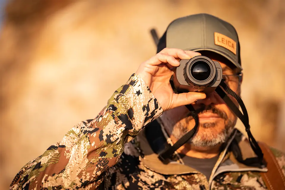 Leica-Calonox-2-View_US_Optimum-viewing-comfort