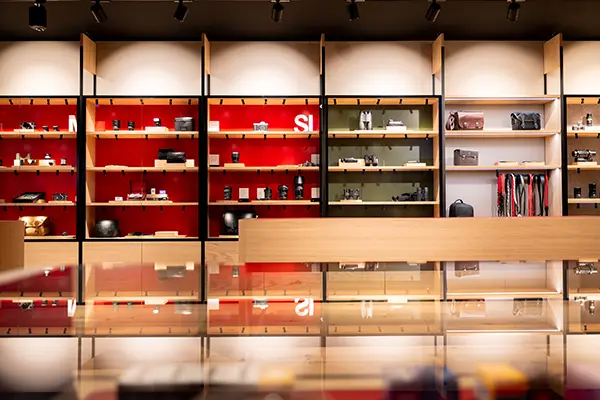 Leica Store Heidelberg Schränke