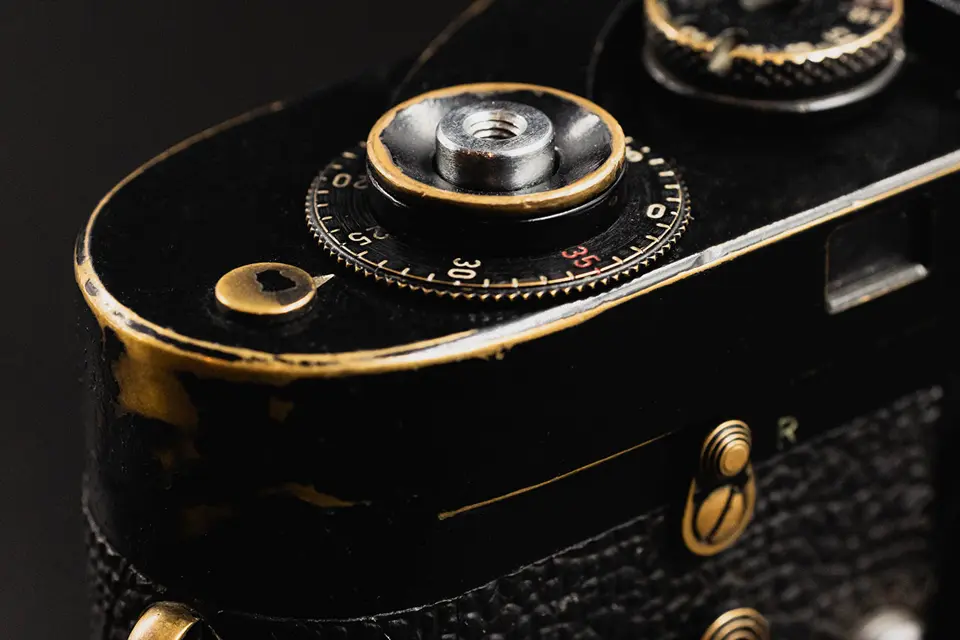 Close Up of a Leica M2 Black Paint