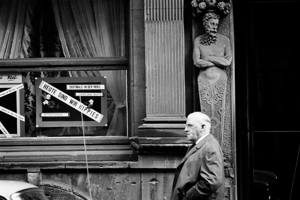 c_thomas_hoepker_heute_sind_wir_hippies_muenster_westfalen_deutschland_1967.jpg