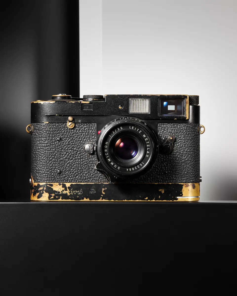 Leica M2 black paint.