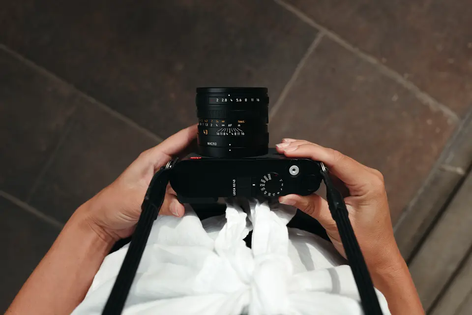 Anna Landstedt with Leica Q3 43 in hands 