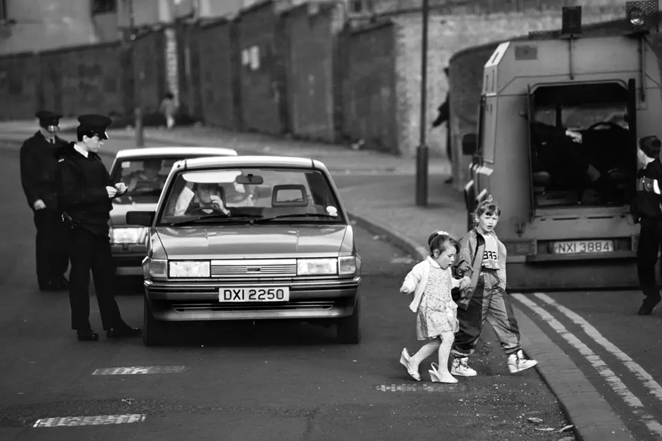 Image taken by Tom-Stoddart, Norther Ireland, 1989