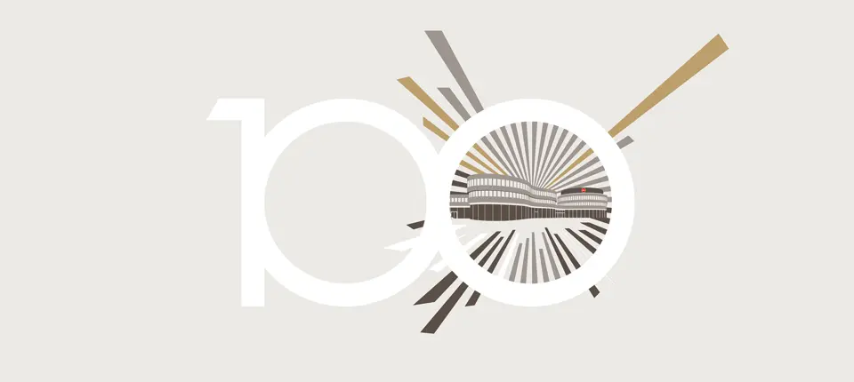 100 years of Leica logo