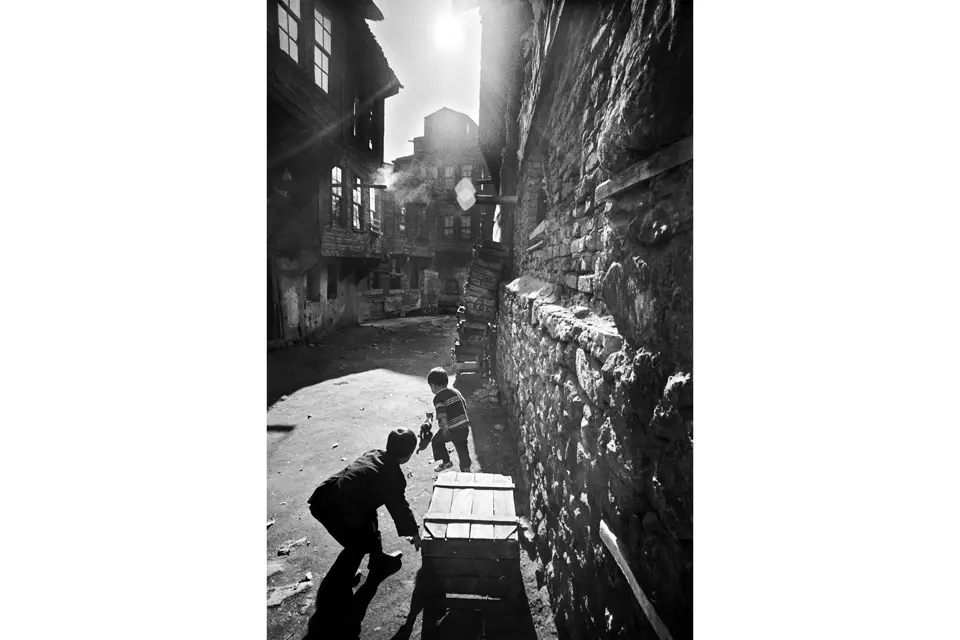 Two children playing in the streets of Istanbul