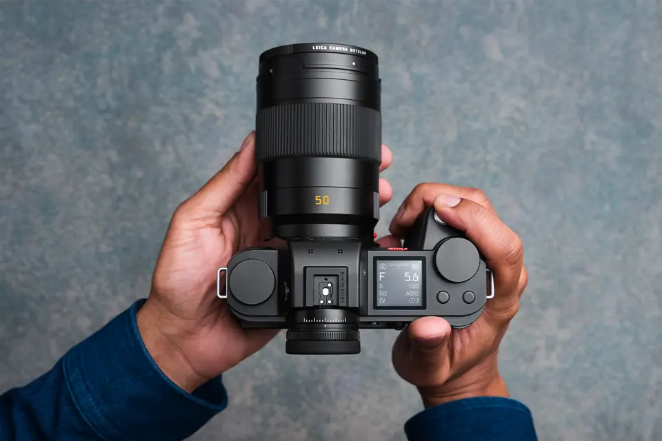 Hands-On With Leica