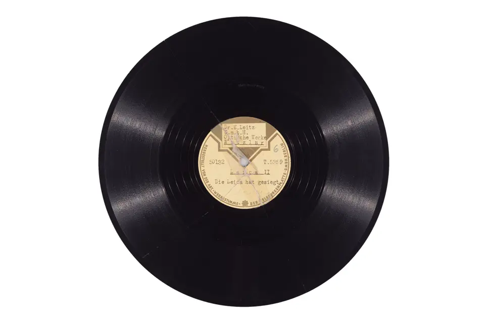 Old Leica II record