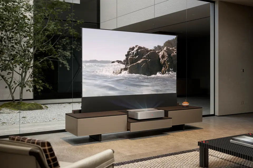 Leica Cine 1 on a Fidelio Multimedia Cabinet of Poltrona Frau showing the sea on the  Leica Screen.