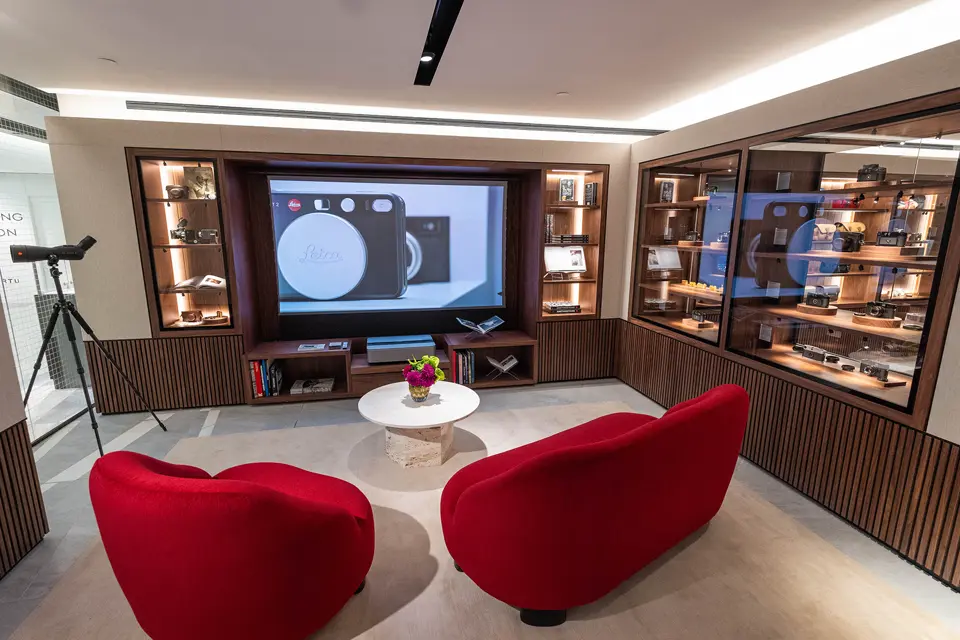 Colour photo of the Harrods Store