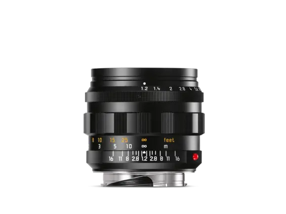 Noctilux-M_1_2-50_schwarz_Frontal_copy.png