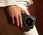 Leitzphone in hand of a person