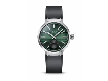 Leica_ZM12_Olive_Black_Rubber_Strap_1920x1440.webp
