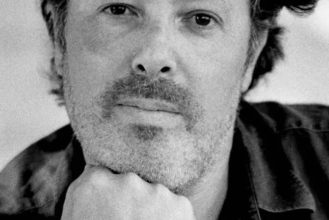 Break-the-rules,-shoot-against-the-light,-take-risks!_reference