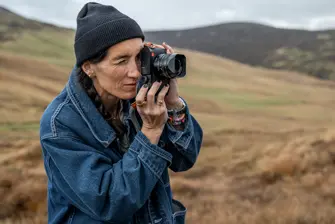Nina Davidson with her Leica Q3