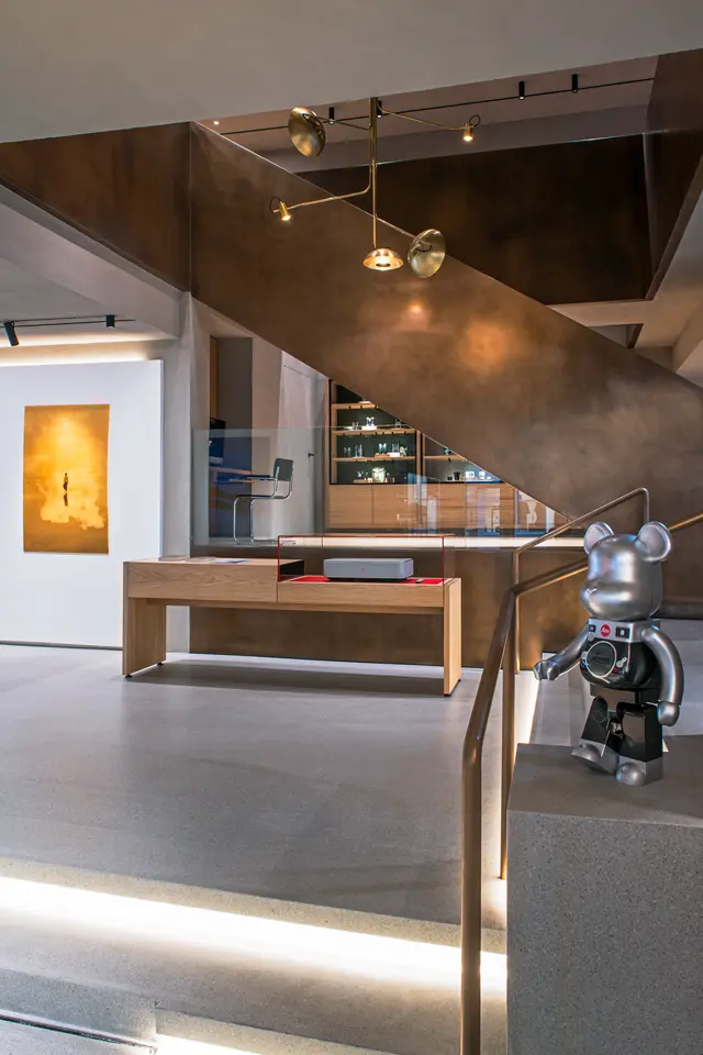 Leica Store Paris Village Royal