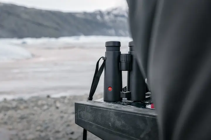 leica_noctivid_8x42_lores_04.jpg