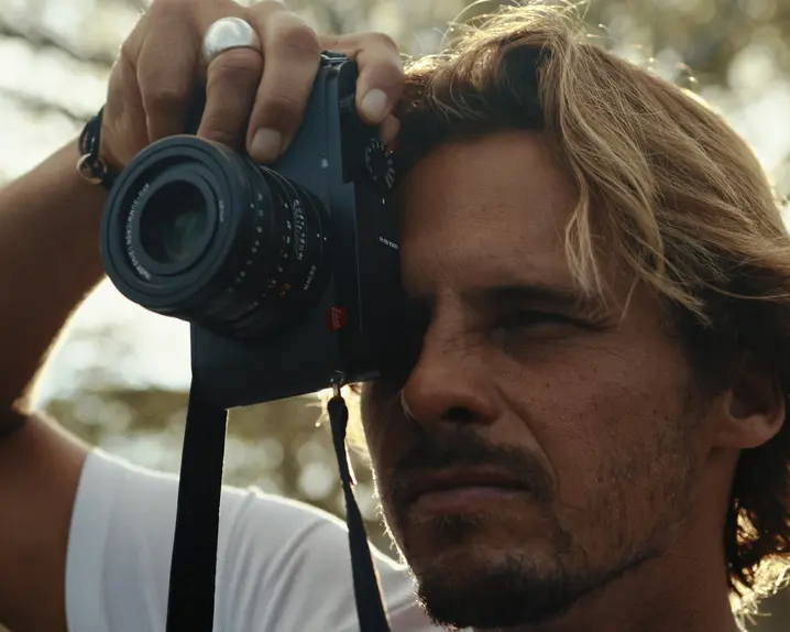 Nic von Rupp photographing with the Leica Q3 43