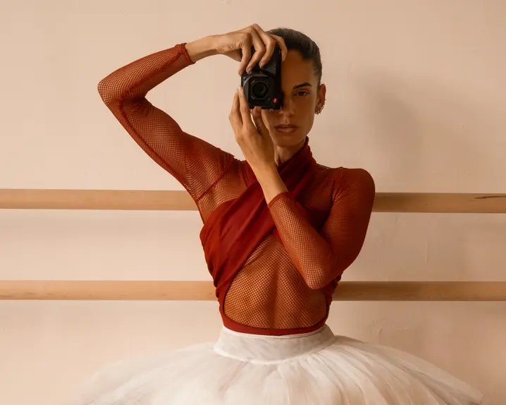 Kylie shea with a leica camera