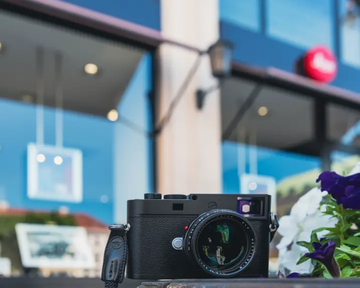 Leica M infront of the Leica Store Munich