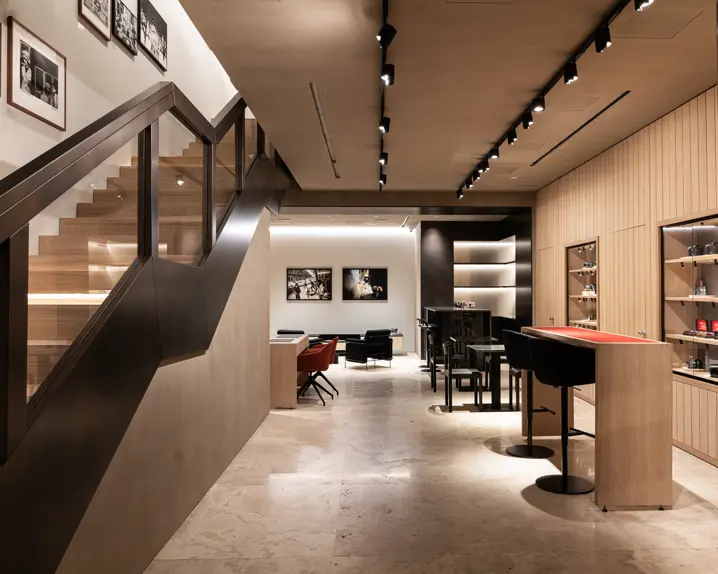 Leica Store Milan insideview