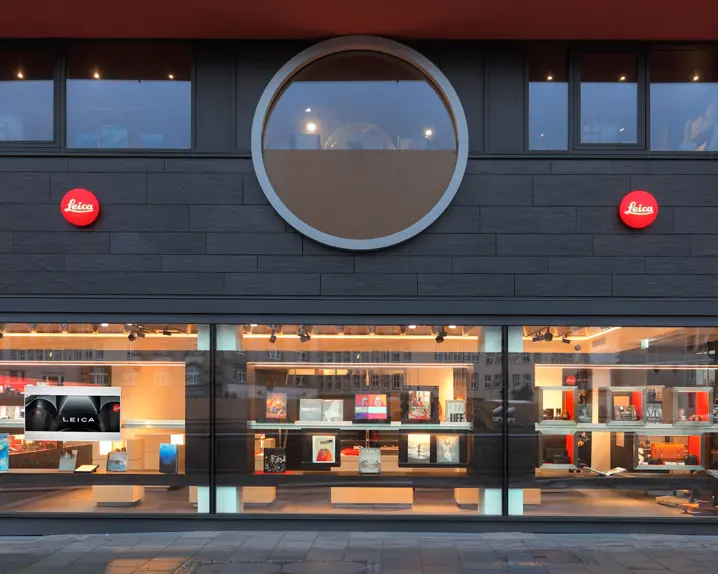 Leica Store Frankfurt outside