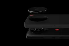 Components of the Leitz smartphone, such as the device and camera case, float above each other.