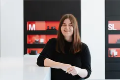 Leica employe for sales
