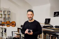 Wilfried Hedenborg with his leica camera