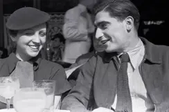 Robert Capa and Gerda Taro 1936 sitting in a cafe