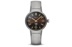 Leica_ZM12_Chocolate_Black_Titanium_Bracelet_1920x1440.webp