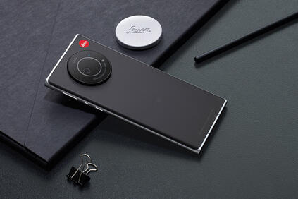 Leitz-Phone1-Teaser.jpg
