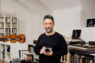 Wilfried Hedenborg with his leica camera