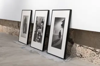 Photo from frames for the exhibition "Flüchtige Momente" from Fred Stein, displayed in the Leica Gallery Stuttgart