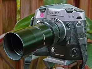 Leica R with Lens