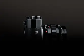 Leica M in black shadow 