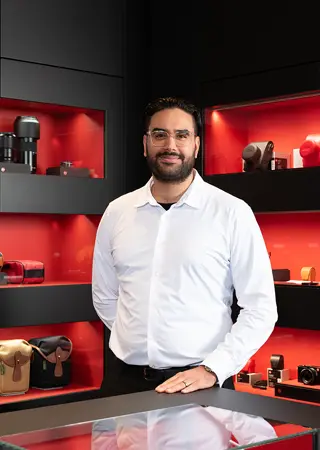 Leica Store Basel - Micha Kohlmann Porträt