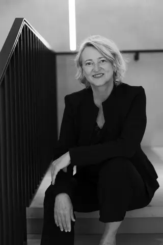 Gallery Manager from Leica Gallery Dusseldorf