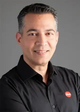 Portrait Larry Galdón