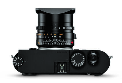 Leica+M10+Monochrom+Summilux_35_TOP.jpg