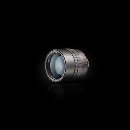 Leica Noctilux-M 50 f/0.95 ASPH. Titan, angular