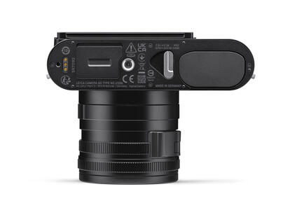 Leica Q3 43 bottom