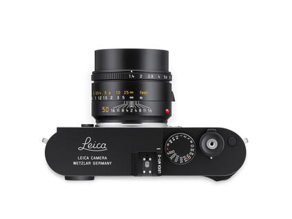 Leica M11-D top.