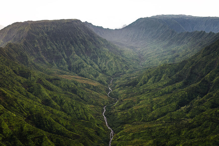 Hawaii's mountain scenery