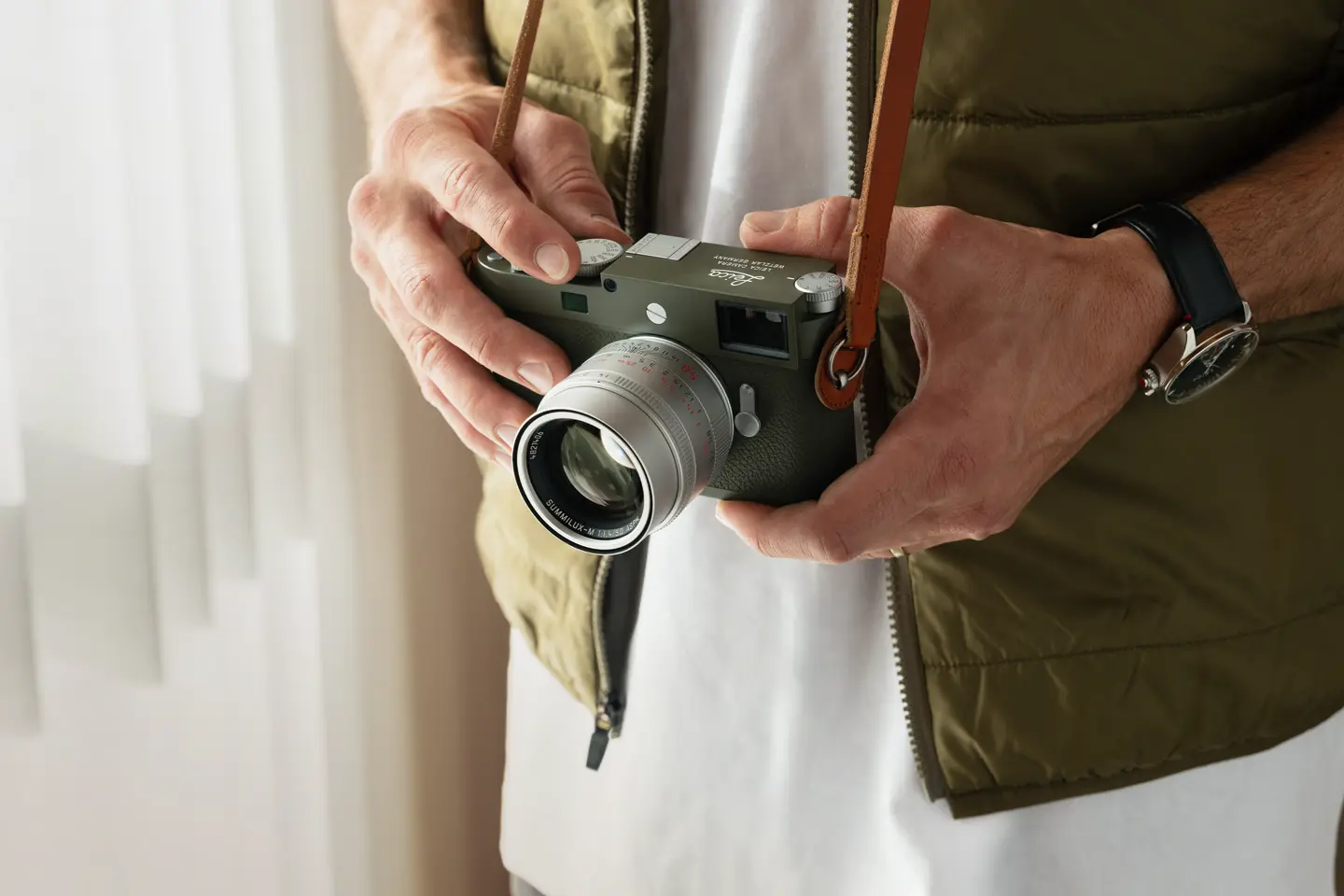 Man with Leica M11-P Safari